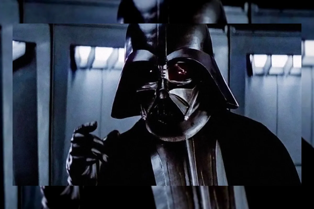 Replika Topeng Darth Vader dari Planet Hollywood Laku Rp 300 Jutaan