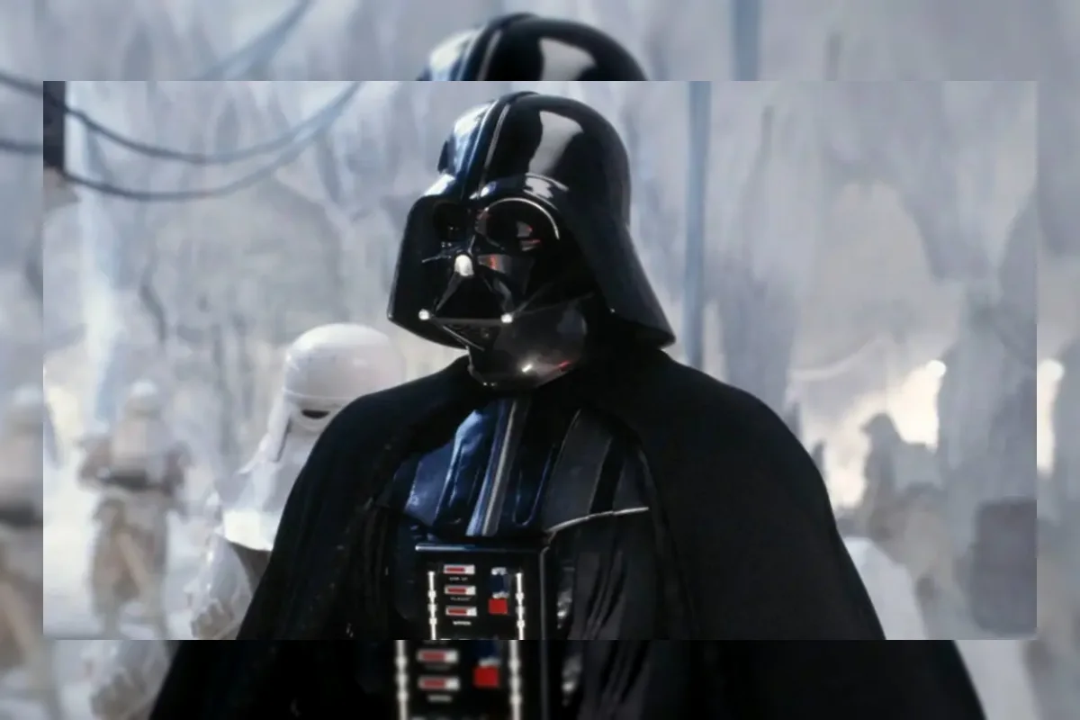 Patung Darth Vader dengan Lightsaber Langka Jadi Incaran Kolektor