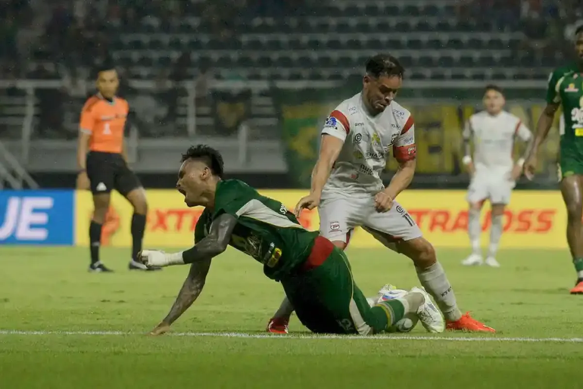 Madura United 1-0 PSM: Gol Cepat dan Penyelamatan Beruntun Angga Saputro