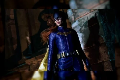 J.K. Simmons Akhirnya Bicara soal Film Batgirl yang Dibatalkan DC