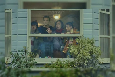 Aksi Promosi Film Terbaru Netflix: Pria Tinggal di Dalam Billboard di Los Angeles