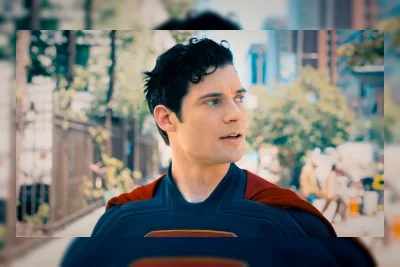 Alasan Personal Zack Snyder Belum Tonton Film Superman Terbaru