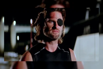 Zack Snyder Ungkap Aktor DC yang Terus Merayunya untuk Bintangi Escape From New York