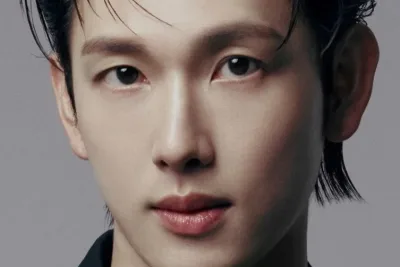 Biodata Yim Si Wan, Pemeran Yoon Yi Jun di Love in Disguise Lengkap dengan Instagram dan Kariernya